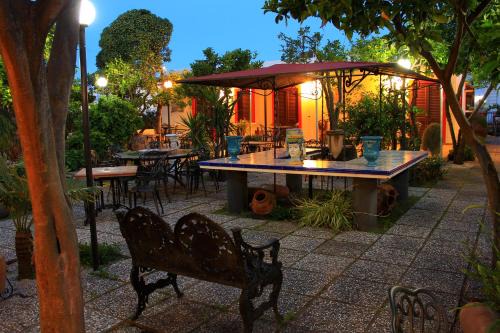 Lipari Historic Centre Hotel | Hotel Oriente