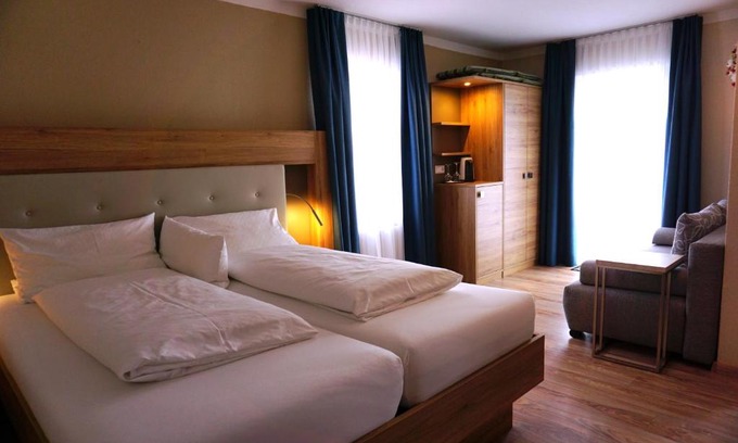 Norddeich House | Hotel Pension Julia