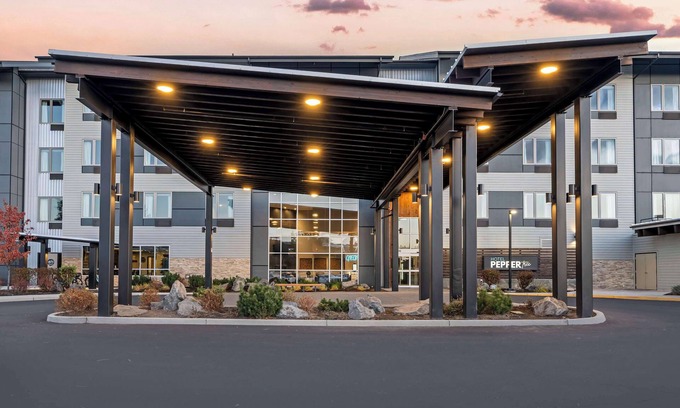 Century West Hotel | Hotel Peppertree Bend, BW Premier Collection