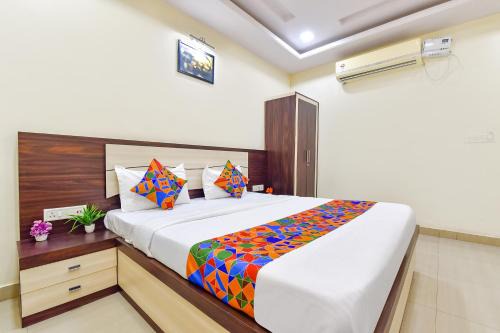 Raja Park Hotel | Hotel Pink Cozzy