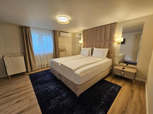 Ramnicu Valcea Hotel | Hotel Queen