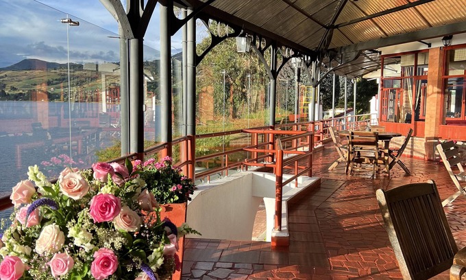 Aquitania Hotel | Hotel Refugio Santa Ines