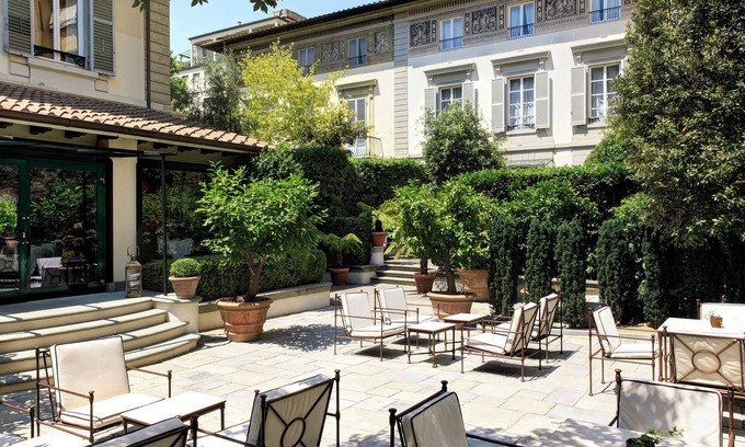 Sant' Ambrogio Hotel | Hotel Regency