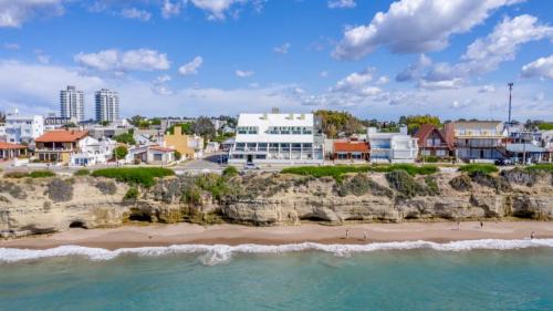 Las Grutas Hotel | Hotel Riviera