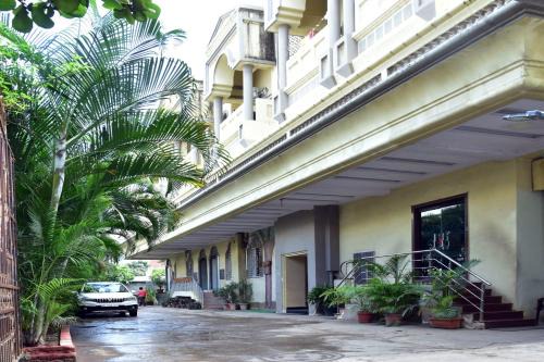 Shirdi Hotel | Hotel Saideep Villas, Shirdi