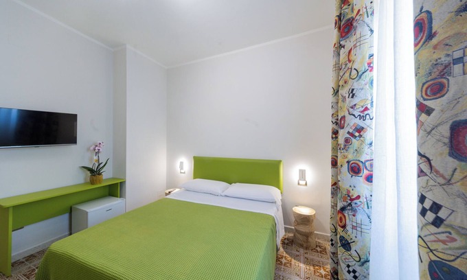 Scafati House | hotel Scafati camera da letto. Vicino Pompei e Napoli Climatizzato con Bagno