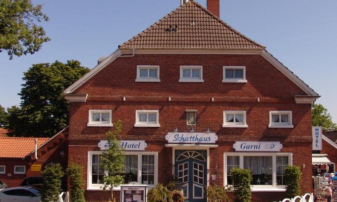 Greetsiel Hotel | Hotel Schatthaus