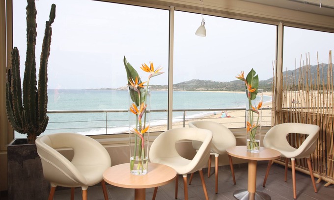 Algajola Hotel | Hotel Serenada