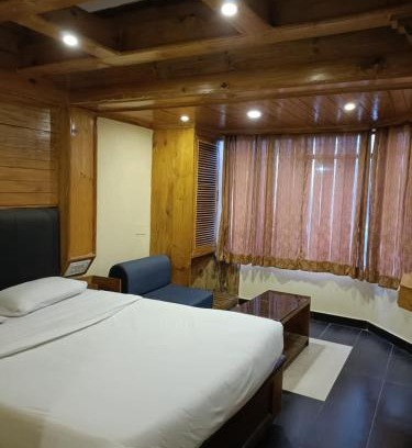 Ooty Hotel | HOTEL SHIV SHANTHI INN MOORTHI HOSPITALITY OOTy