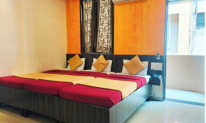 Shirdi Hotel | Hotel Shri Pushpanjali Shirdi