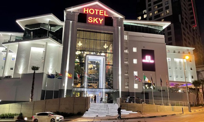 Sandown Hotel | Hotel Sky, Sandton