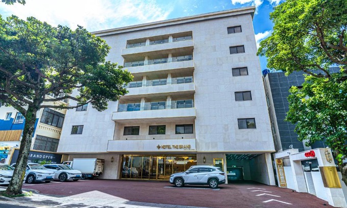 Seogwipo City Hotel | Hotel The Grang Seogwipo