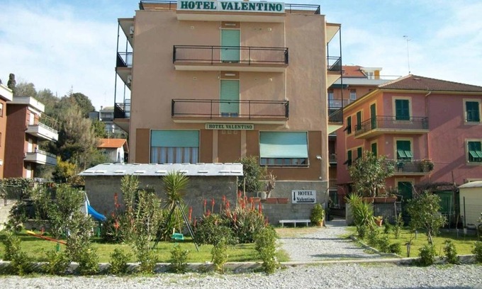 Lavagna Hotel | Hotel Valentino