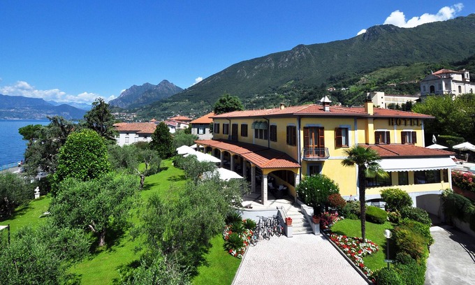 Sale Marasino Hotel | Hotel Villa Kinzica