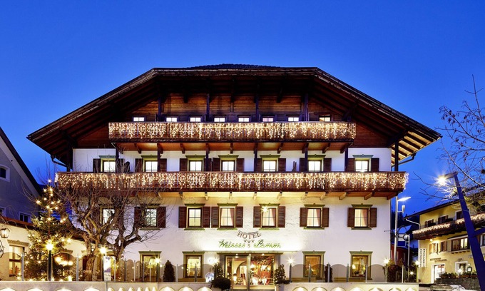 Monguelfo Hotel | Hotel Weisses Lamm