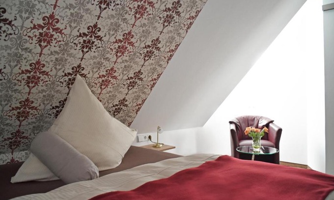 Renningen Hotel | Hotel Zur Eisenbahn
