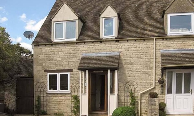 Stow-on-the-Wold Cottage | Hour Cottage