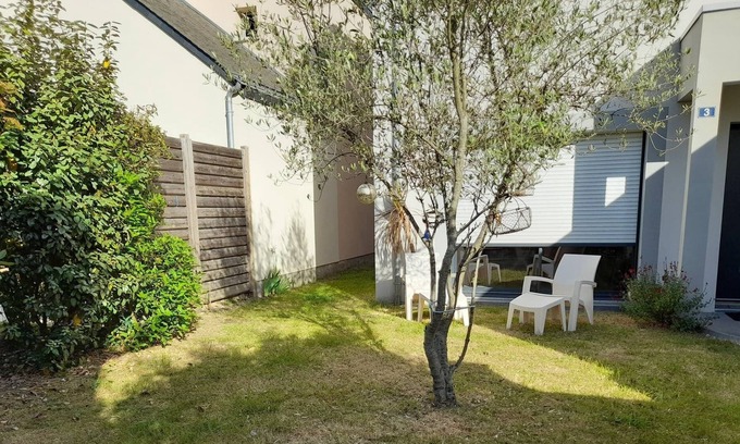 Ecouflant House | House 10 people 5 bedrooms Angers racecourse