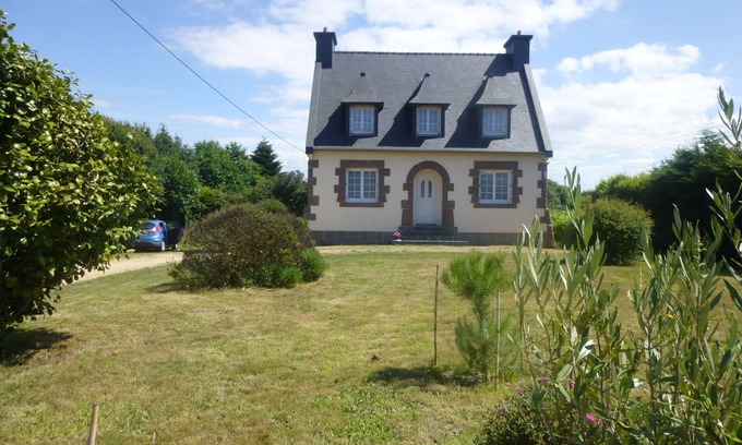 Pleumeur-Bodou House | House completely renovated and modernized this year on the Côte de Granit Rose