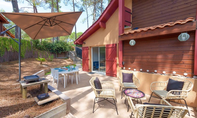 Lacanau-Ocean Ski Chalet | House for 4 with pool in Lacanau