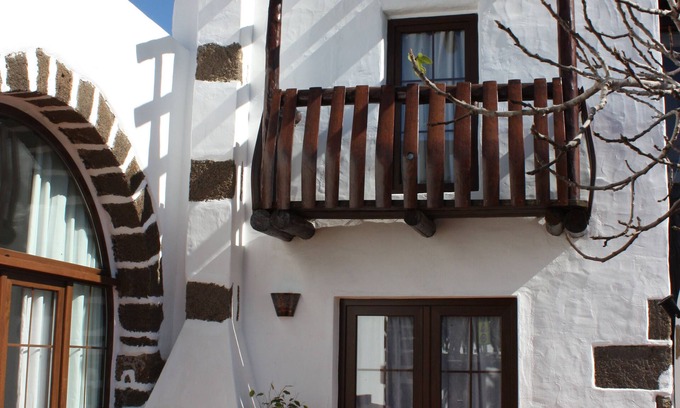 Maguez House | House in ancient motor mill