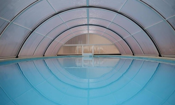 Saint-Priest-la-Marche House | house in the expensive, 5 bedrooms, comfortable, 4500m2 park, indoor pool