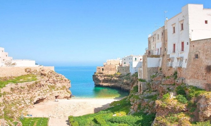 Ostuni Apartment | House in OFFER! great position, Wi-Fi, near the main center: Holidays in Ostuni