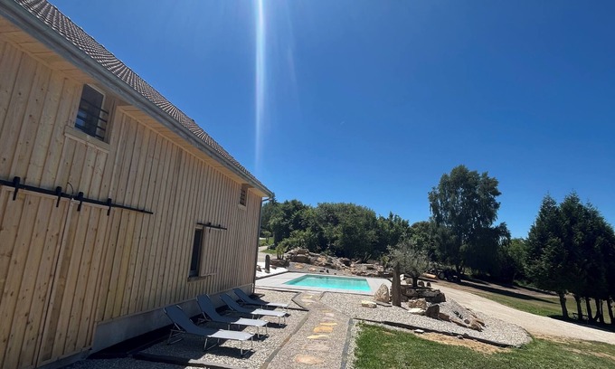 Sarlat-la-Caneda House | House in Sarlat 5 bedrooms swimming pool in the middle of a 16-hectare estate