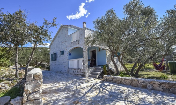 Pasman House | House Kastel (23701-K1) - Tkon - island Pasman