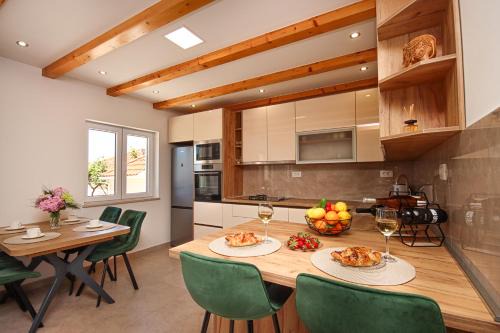 Popovici House | House Konavle