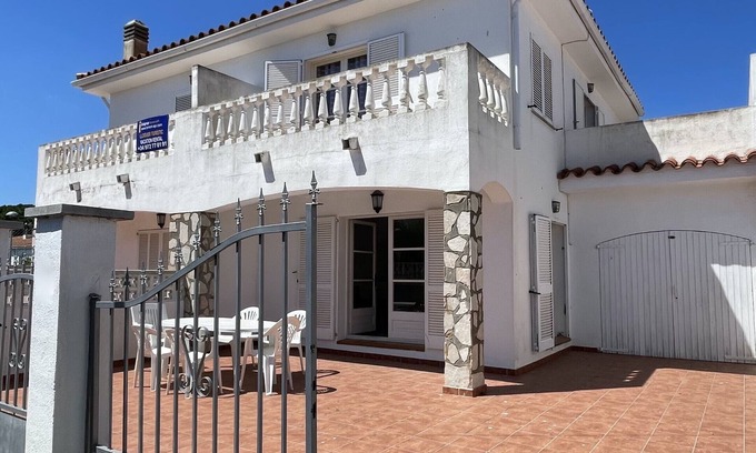 L'Escala Ski Chalet | HOUSE LA VINYA 14 3D