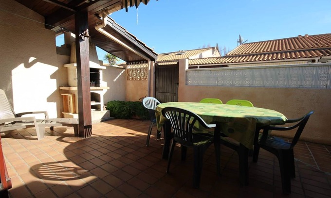 Portiragnes-Plage House | House located in a secured residence with pool, 3 bedrooms, for 6 people, at 400 m from the.