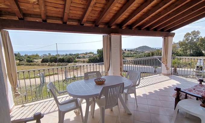 Tertenia House | HOUSE NEAR BEACH WITH BEAUTIFUL VIEW