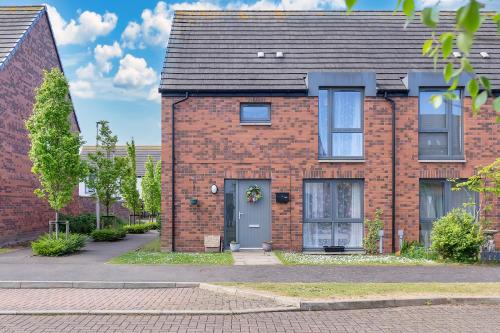 Newtongrange House | House near Edinburgh Ideal for Small Groups, Contactors & Tourists