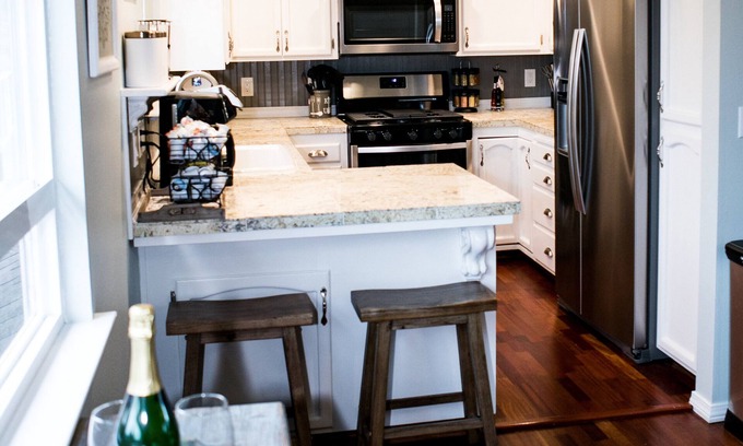 Lodge Hill House | House on Burton- Monthly Vacation Rental