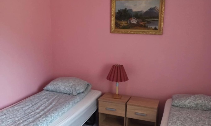 Halsa Municipality House | House on the coast with panoramic views