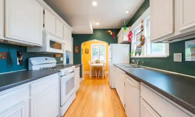 Bancroft House | HOUSE ON THE HILL