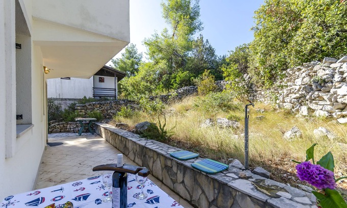 Stomorska House | House Perida (72441-K1) - Stomorska - island Solta