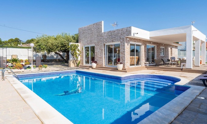 L Almadrava Villa | House private pool and barbecue pet friendly