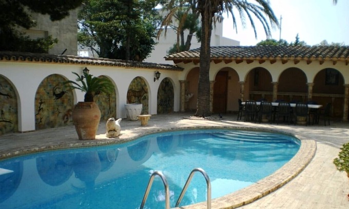 Llanca Villa | House to rent witha private pool 10 persons, sea view