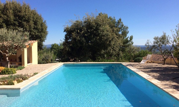 Cabrieres-dʼAigues House | house/villa - 7 rooms - 6/7 persons