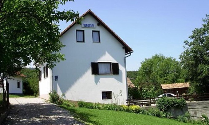 Ostarski Stanovi House | House Vranić