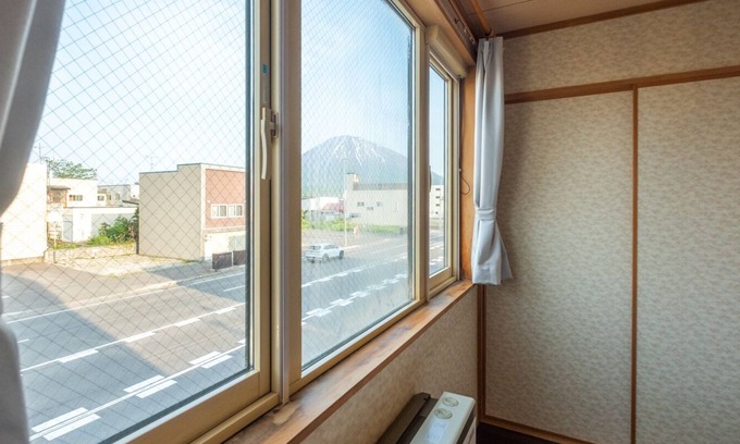 Kutchan House | House w/ amazing views of Mt.Yotei (up to 17 ppl)