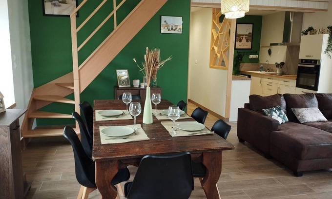 Beaune-d'Allier Cottage | House with Garden and Air Conditioning in Beaune-d'Allier