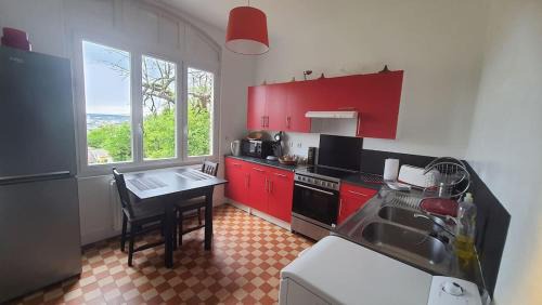 Quartier Grieu-Vallon Suisse-Saint-Hilaire House | House with garden and view of Rouen