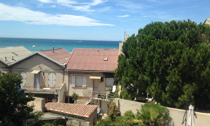 Bonneveine House | House with private pool by the sea, beach on foot