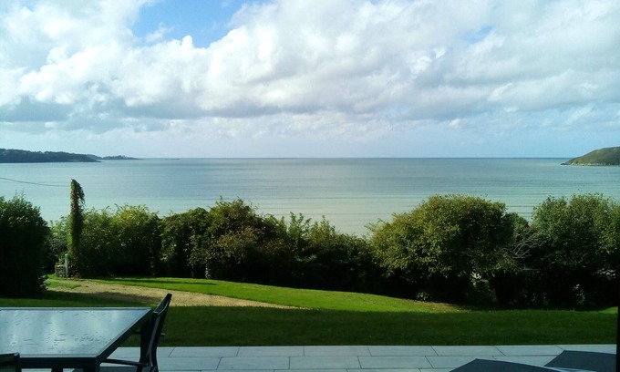 Treduder House | house with sight impregnable sea