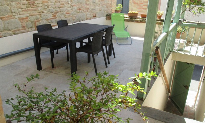 Molieres House | House with sunny terrace; 3 rooms .