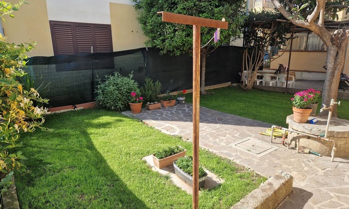 Follonica House | House with veranda and garden 200 meters from the sea