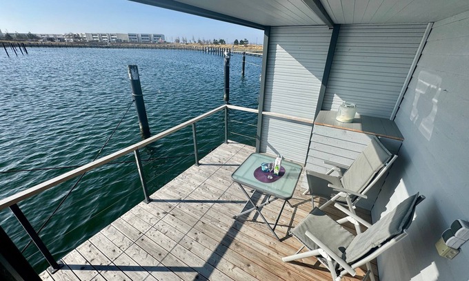 Ostholstein Apartment | Houseboat for 4 guests with 35m² in Fehmarn (167224)